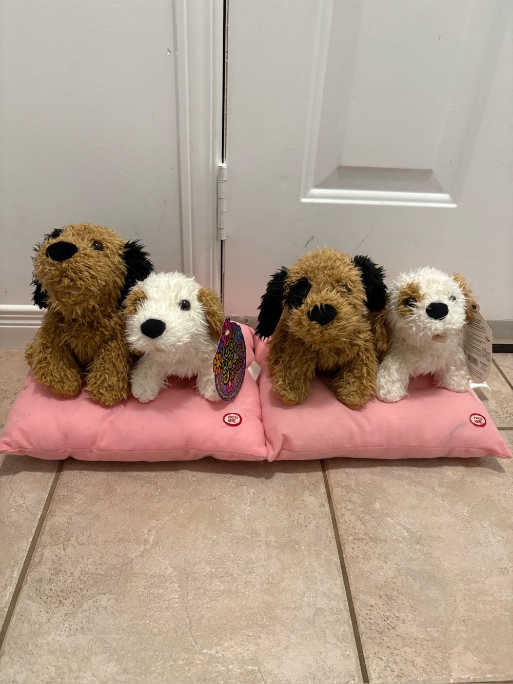 RARE BEVERLY HILLS TEDDY BEAR CO I GOT YOU BABE SINGING DOGS SONNY & CHER (READ)